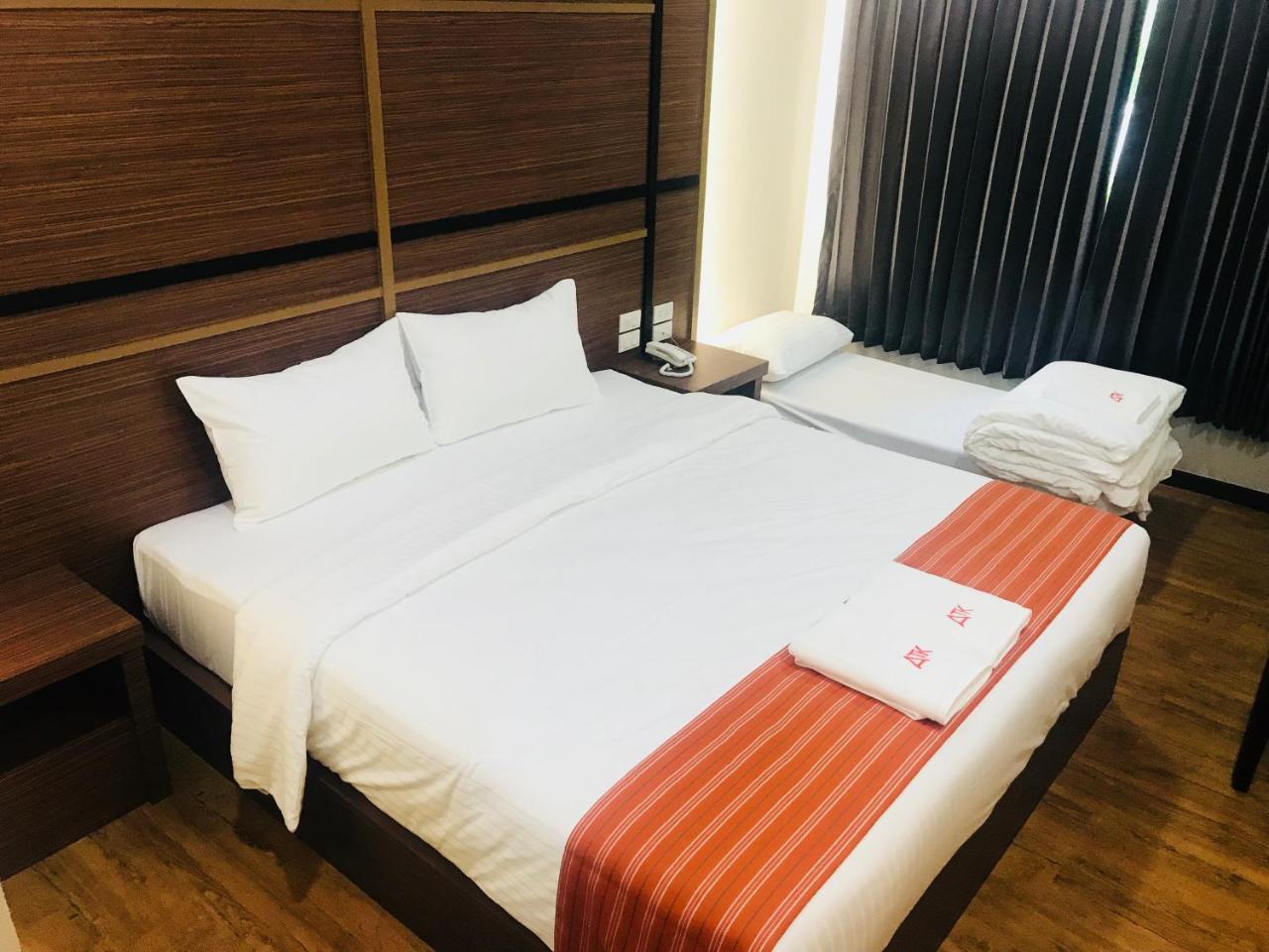 Hotel Atk Garden Hills à Hat Yai Extérieur photo
