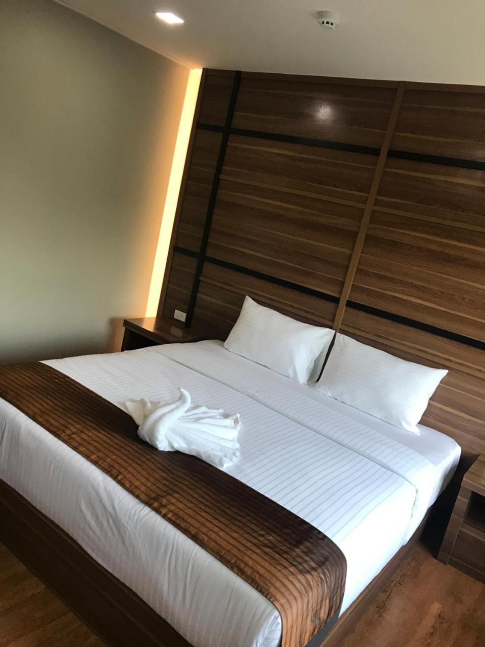 Hotel Atk Garden Hills à Hat Yai Extérieur photo