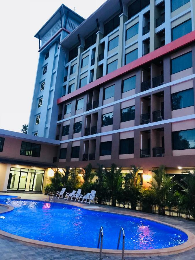 Hotel Atk Garden Hills à Hat Yai Extérieur photo